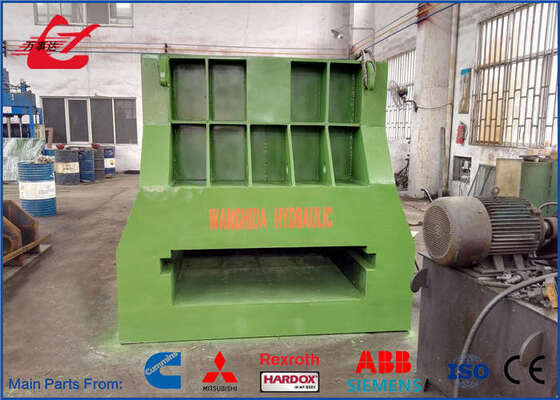 400 Ton Container Scrap Shear for Efficient Scrap Yard Size Reduction